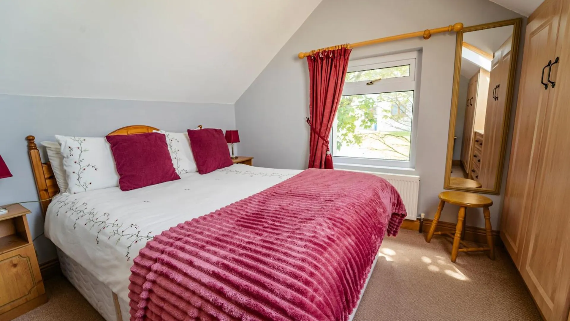 Bertra House B&B Westport Oda ve Kahvaltı