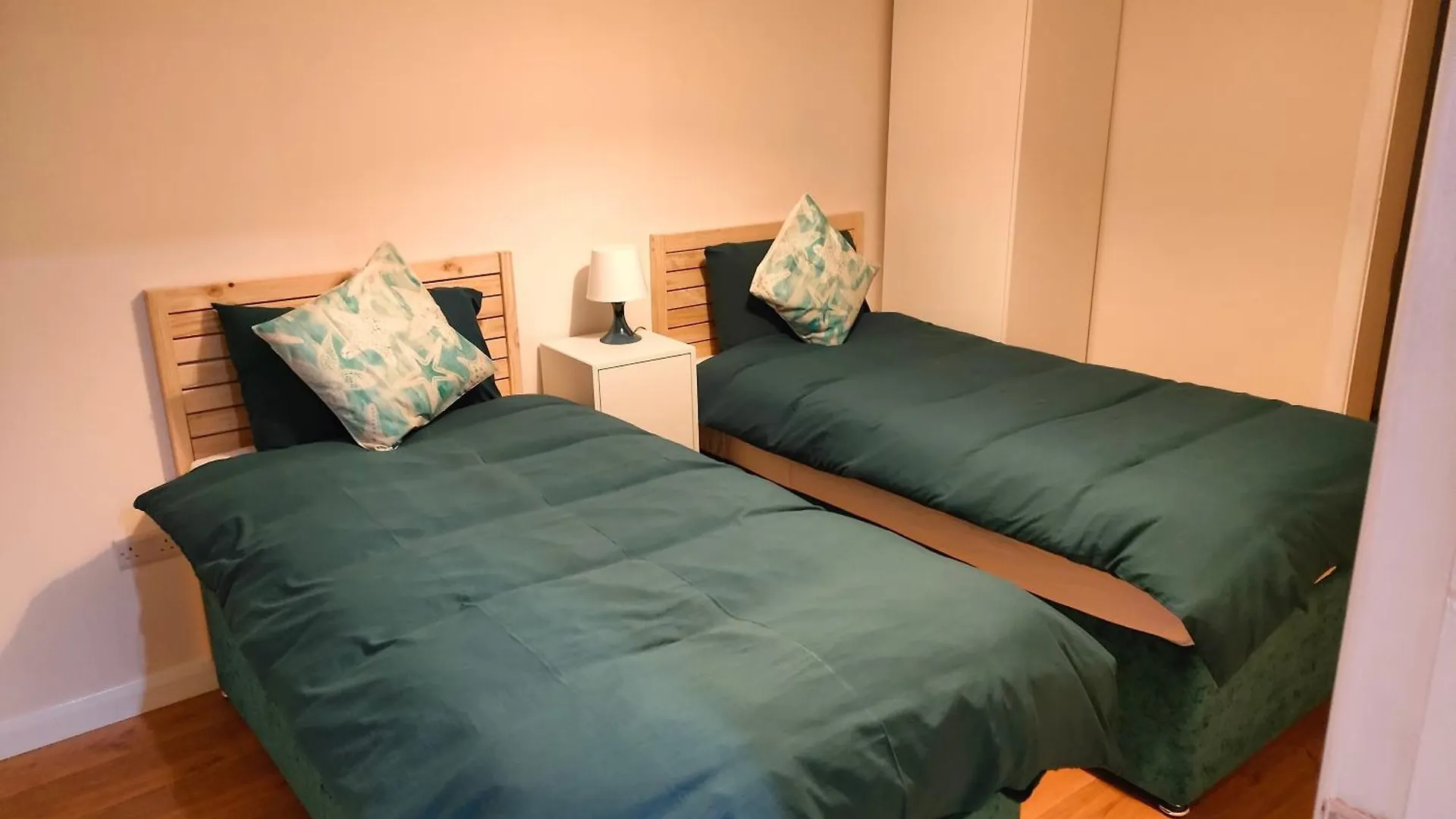Bertra House B&B Westport 3*,