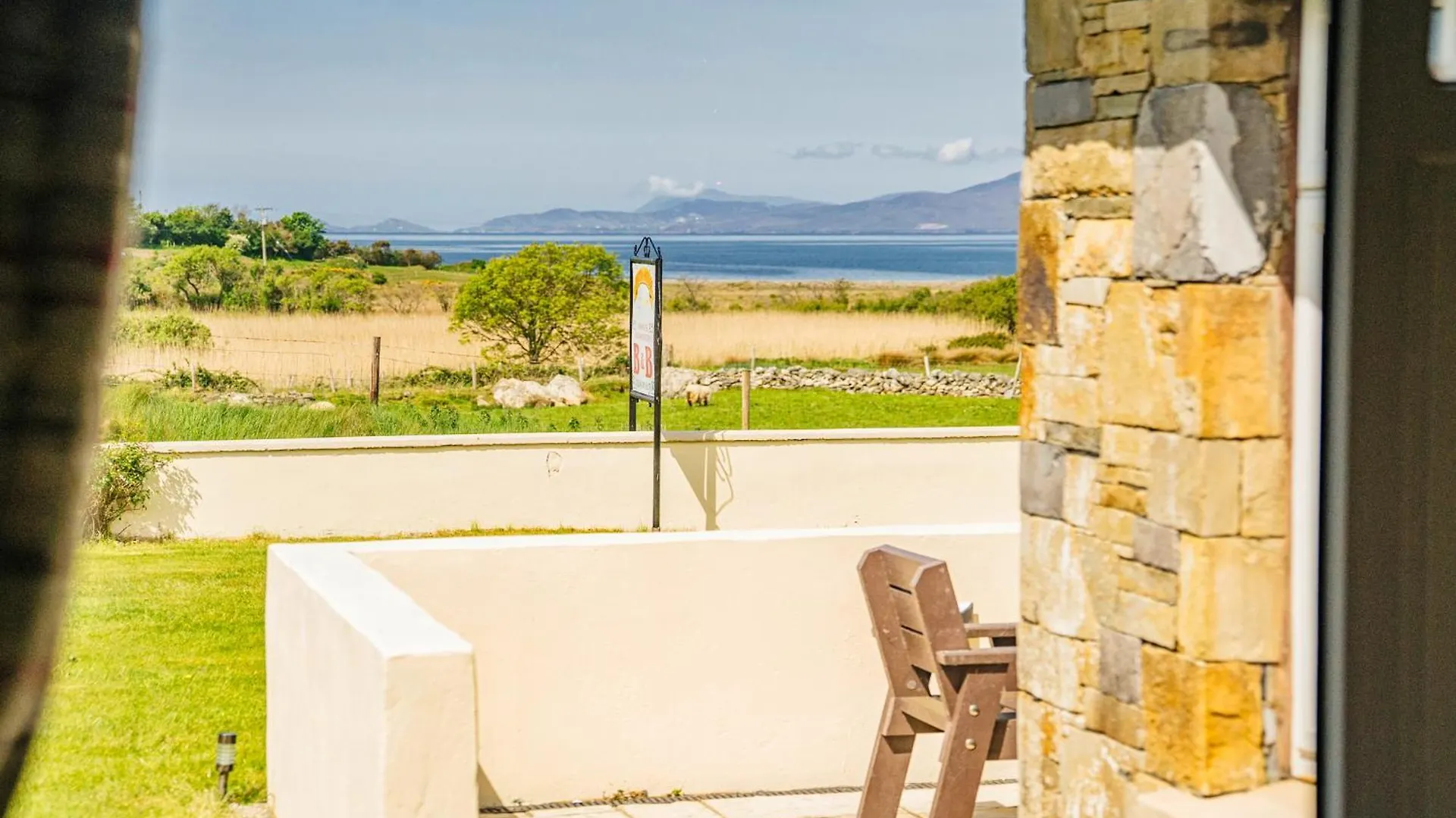 Bertra House B&B Westport 3*,
